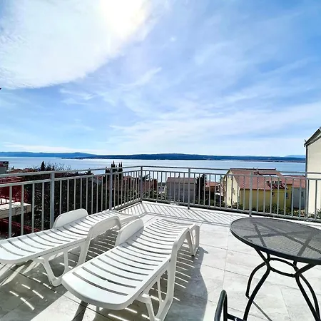 Azoa 1 By Interhome Apartament Dramalj